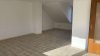 Renovierte Dachgeschosswohnung mit Balkon in Witten-Herbede - Wohnzimmer rechts