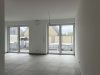 Erstbezug: Schön geschnittene Erdgeschosswohnung in modernem Neubau - 02 Wohnbereich und Terrasse