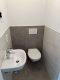Erstbezug: Schön geschnittene Erdgeschosswohnung in modernem Neubau - 02 Gäste-WC