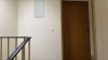 Renovierte Dachgeschosswohnung mit Balkon in Witten-Herbede - Treppenhaus mit Wohnungseingan