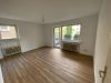 4-Zimmer-Wohnung mit Balkon und Garage in Witten-Zentrum - Wohnzimmer.jpg