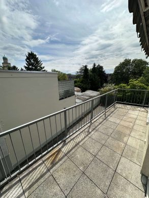 Attraktive und Großzügige Wohnung mit Blick auf den Rathausturm, 58452 Witten, Etagenwohnung