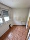 Attraktive und Großzügige Wohnung mit Blick auf den Rathausturm - Küche Richtung Eingang.jpg