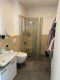 2-Zimmer-Wohnung mit Balkon und Einbauküche in Düsseldorf-Flingern - Badezimmer.jpg
