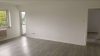 4-Zimmer-Wohnung mit Balkon im 2. Obergeschoss in Menden (Sauerland) - Wohnzimmer Richtung Balkon.jpg