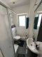 Sonnige 2-Zimmer-Wohnung mit 56 m² Wohnfläche im 1. Obergeschoss in Witten - Kompaktes Badezimmer.jpg