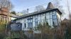 Denkmalgeschütztes ehemaliges Bahnhofsgebäude am Zoo in Wuppertal-Elberfeld - Ansicht von den Bahngleise.jpg